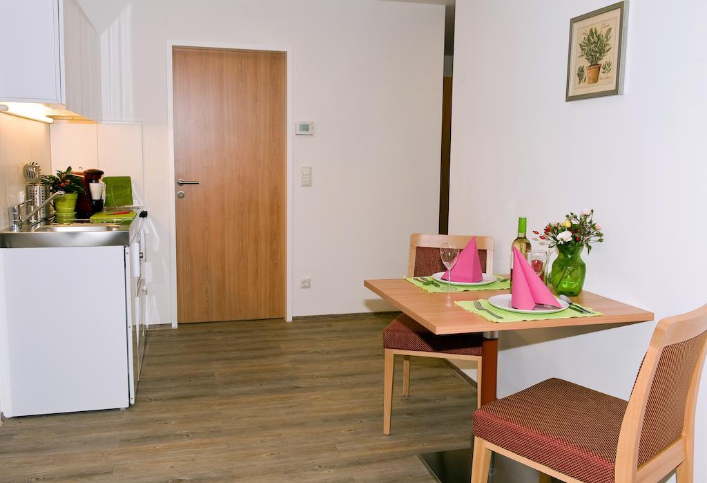Ferienwohnungen - Boarding Wohnungen Sonnenhof Lenzing المظهر الخارجي الصورة
